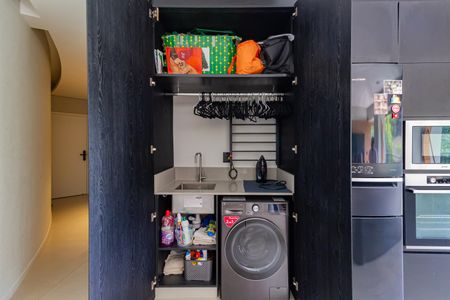 Apartamento à venda com 107m², 2 quartos e 2 vagasÁrea de Serviço