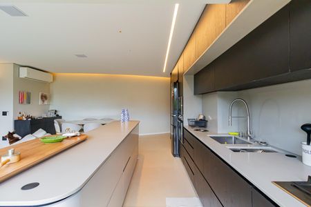 Apartamento à venda com 107m², 2 quartos e 2 vagasCozinha