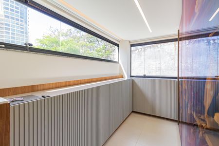 Apartamento à venda com 107m², 2 quartos e 2 vagasCloset da suíte