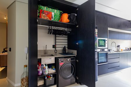 Apartamento à venda com 107m², 2 quartos e 2 vagasÁrea de Serviço