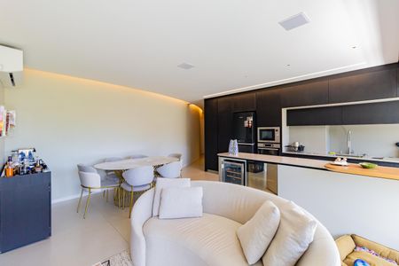 Apartamento à venda com 107m², 2 quartos e 2 vagasSala/Cozinha