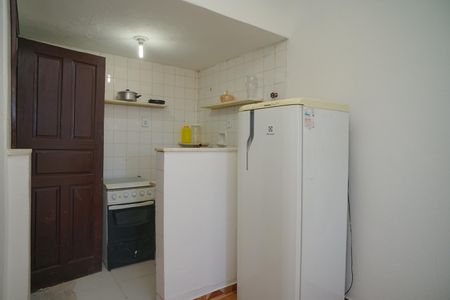 Cozinha de kitnet/studio para alugar com 1 quarto, 51m² em 0, Maricá