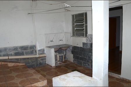 Casa para alugar com 60m², 2 quartos e 1 vagaÁrea externa