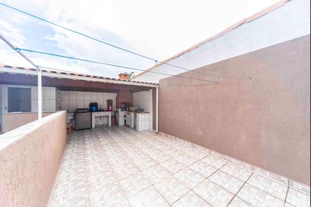 Casa à venda com 115m², 3 quartos e 2 vagasVaranda 