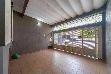 Casa à venda com 115m², 3 quartos e 2 vagasGaragem