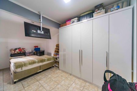 Casa à venda com 115m², 3 quartos e 2 vagasQuarto 3
