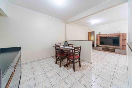 Casa à venda com 115m², 3 quartos e 2 vagasCopa