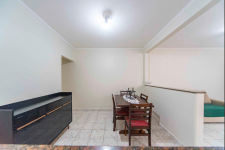Casa à venda com 115m², 3 quartos e 2 vagasCopa