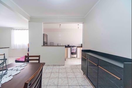 Casa à venda com 115m², 3 quartos e 2 vagasCopa