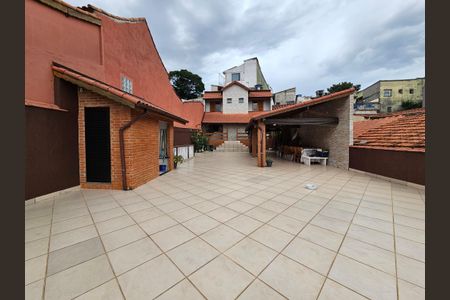 Casa para alugar com 290m², 4 quartos e 2 vagas Casa para alugar com 290m², 4 quartos e 2 vagasQuintal