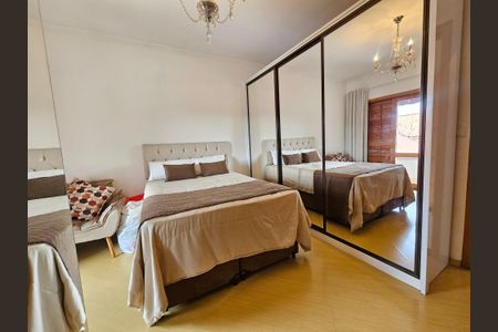 Casa para alugar com 290m², 4 quartos e 2 vagasSuite 2