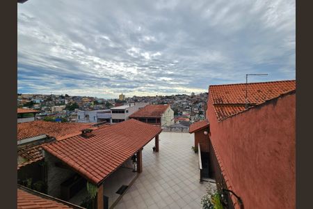 Casa para alugar com 290m², 4 quartos e 2 vagasVista