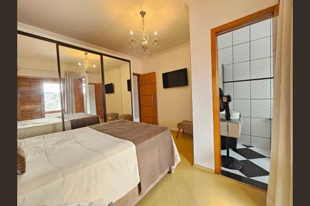 Casa para alugar com 290m², 4 quartos e 2 vagas Casa para alugar com 290m², 4 quartos e 2 vagasSuite 2