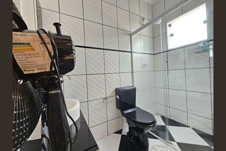 Casa para alugar com 290m², 4 quartos e 2 vagas Casa para alugar com 290m², 4 quartos e 2 vagasBanheiro da Suíte 2