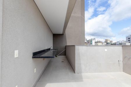 Apartamento à venda com 169m², 3 quartos e 2 vagas Apartamento à venda com 169m², 3 quartos e 2 vagasTerraço