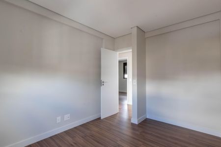 Apartamento à venda com 169m², 3 quartos e 2 vagas Apartamento à venda com 169m², 3 quartos e 2 vagasQuarto 1