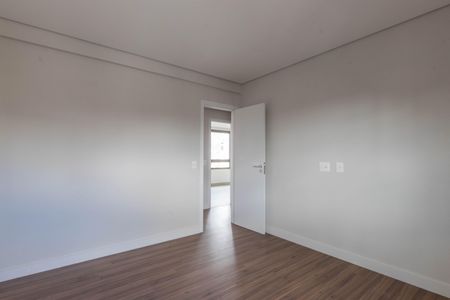 Apartamento à venda com 169m², 3 quartos e 2 vagas Apartamento à venda com 169m², 3 quartos e 2 vagasQuarto 3
