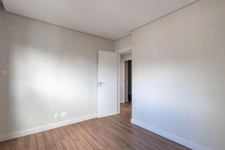Apartamento à venda com 169m², 3 quartos e 2 vagas Apartamento à venda com 169m², 3 quartos e 2 vagasQuarto 2
