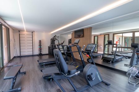Apartamento à venda com 169m², 3 quartos e 2 vagas Apartamento à venda com 169m², 3 quartos e 2 vagasÁrea comum - Academia