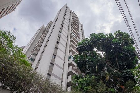 Apartamento para alugar com 69m², 2 quartos e 1 vagaFachada