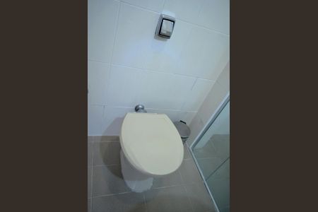 Banheiro de apartamento para alugar com 1 quarto, 48m² em Cerqueira César, São Paulo