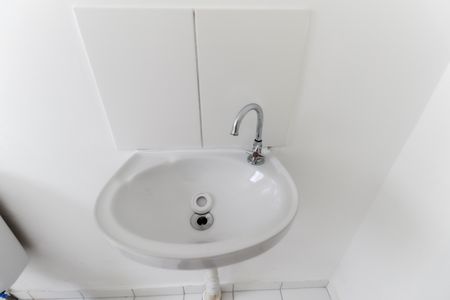 Apartamento para alugar com 49m², 2 quartos e sem vaga Apartamento para alugar com 49m², 2 quartos e sem vagaBanheiro