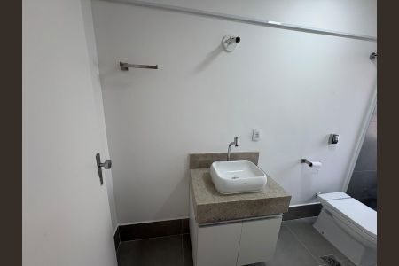 Banheiro 1 de apartamento à venda com 1 quarto, 54m² em Cambuí, Campinas