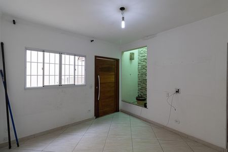 Sala de casa para alugar com 3 quartos, 43m² em Vila Carmosina, São Paulo