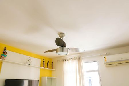 Apartamento para alugar com 70m², 2 quartos e 1 vagaSala