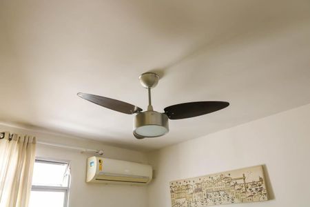 Quarto 1 de apartamento para alugar com 2 quartos, 70m² em Inhaúma, Rio de Janeiro