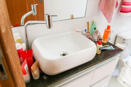 Apartamento para alugar com 70m², 2 quartos e 1 vagaBanheiro 