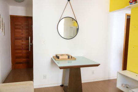 Sala de apartamento para alugar com 2 quartos, 70m² em Inhaúma, Rio de Janeiro