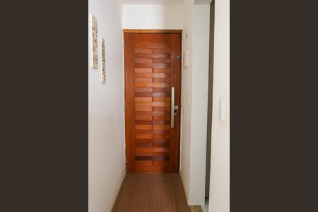 Apartamento para alugar com 70m², 2 quartos e 1 vagaSala