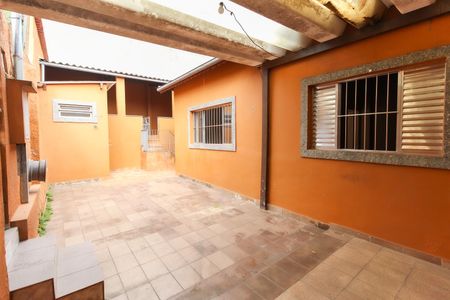 Casa à venda com 206m², 2 quartos e 1 vagaQuintal Casa 1