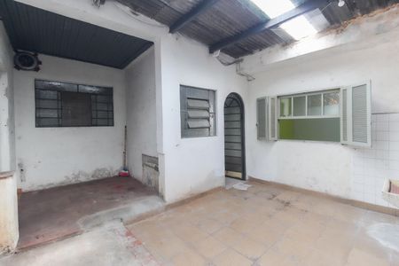 Casa à venda com 206m², 2 quartos e 1 vagaQuintal - Área de Serviço