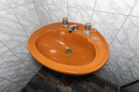 Casa à venda com 206m², 2 quartos e 1 vagaBanheiro Casa 1