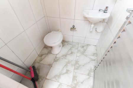 Casa à venda com 206m², 2 quartos e 1 vagaBanheiro de Serviço Casa 1