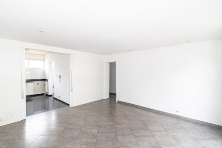 Apartamento à venda com 116m², 2 quartos e 1 vagaSala