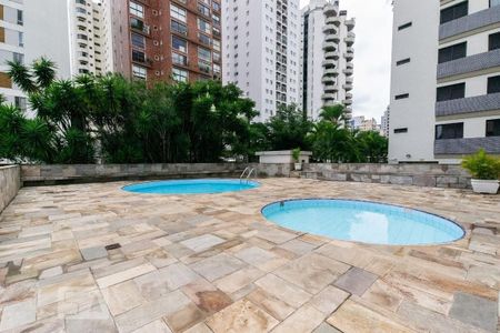 Apartamento à venda com 116m², 2 quartos e 1 vagaÁrea comum - Piscina