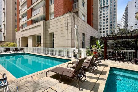 Apartamento para alugar com 112m², 2 quartos e 3 vagas Apartamento para alugar com 112m², 2 quartos e 3 vagasÁrea Comum - Piscina