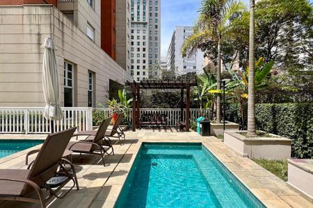 Apartamento para alugar com 112m², 2 quartos e 3 vagas Apartamento para alugar com 112m², 2 quartos e 3 vagasÁrea Comum - Piscina