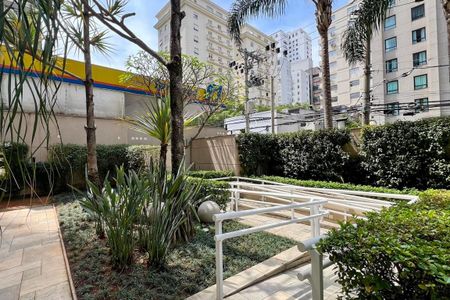 Apartamento para alugar com 112m², 2 quartos e 3 vagas Apartamento para alugar com 112m², 2 quartos e 3 vagasEntrada do Prédio