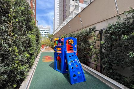 Apartamento para alugar com 112m², 2 quartos e 3 vagas Apartamento para alugar com 112m², 2 quartos e 3 vagasÁrea Comum - Playground