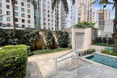 Apartamento para alugar com 112m², 2 quartos e 3 vagas Apartamento para alugar com 112m², 2 quartos e 3 vagasEntrada do Prédio