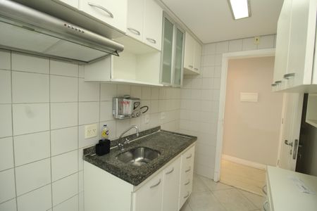 Apartamento à venda com 61m², 3 quartos e 2 vagasCozinha