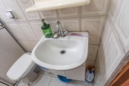 Casa à venda com 165m², 3 quartos e 2 vagasBanheiro da suíte 