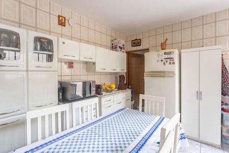 Casa à venda com 165m², 3 quartos e 2 vagasCozinha 
