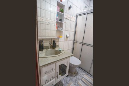 Casa à venda com 165m², 3 quartos e 2 vagasBanheiro social   