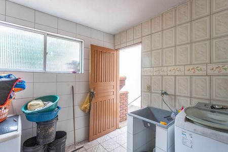 Casa à venda com 165m², 3 quartos e 2 vagasLavanderia