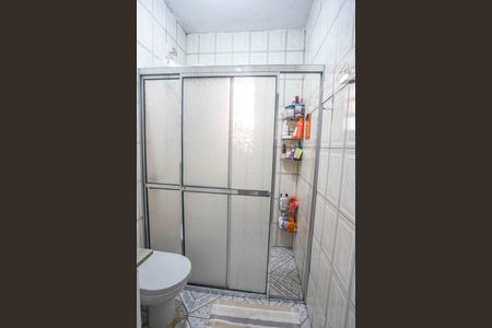 Casa à venda com 165m², 3 quartos e 2 vagasBanheiro social 